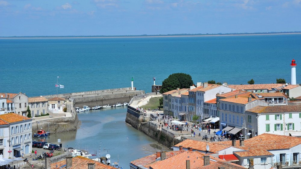 Der Hafen von Saint-Martin-de-Ré auf der Île de Ré