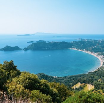 chris-unger-ewOByMTeGgU-unsplash