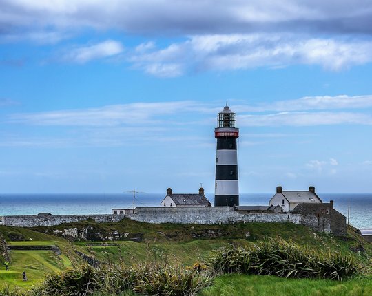 lighthouse-942006_1920