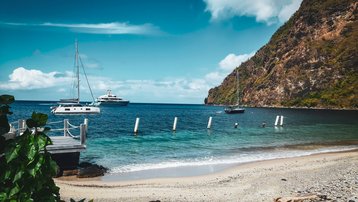 germine-sealy-qKvWD7NCVvM-unsplash