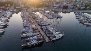 34030981_1837542219880813_6215233541815402496_n