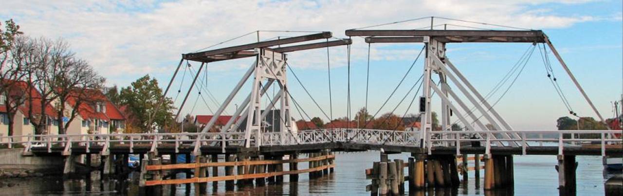 Die Hebebrücke in Greifswald-Wieck