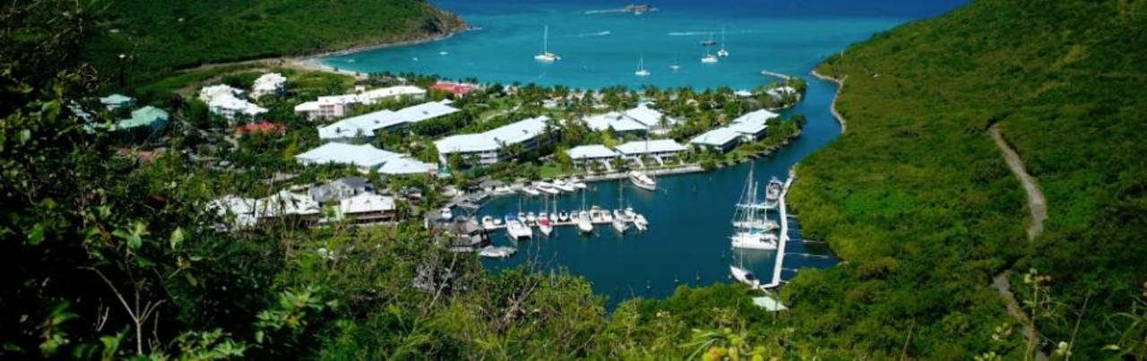 Die Marina Anse Marcel