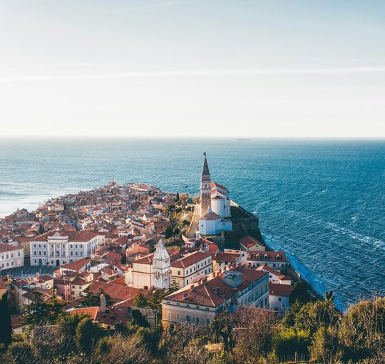 mikita-karasiou-ev8o2gcdJK0-unsplash