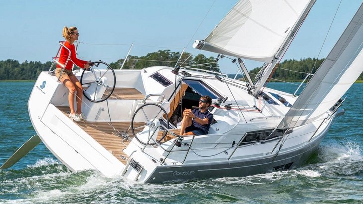 01-oceanis-301_edited_InPixio